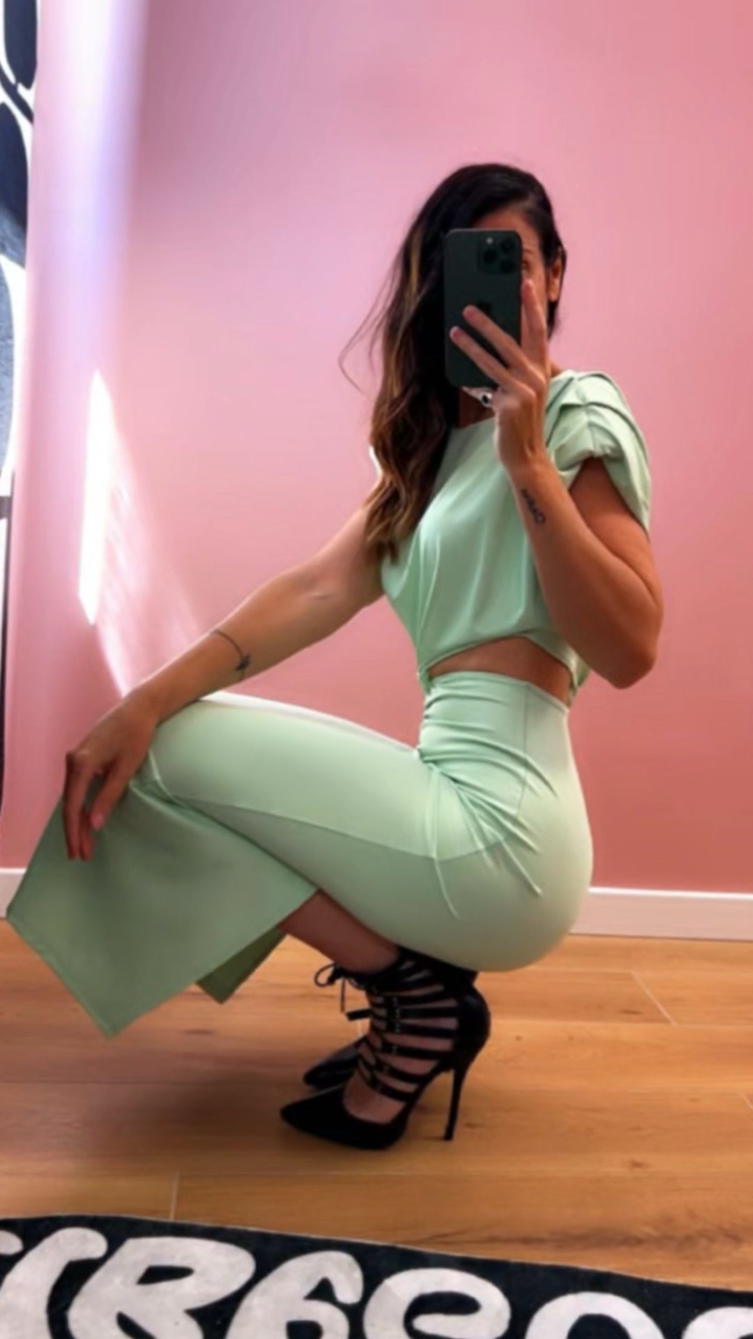 Abito CUT-OUT menta